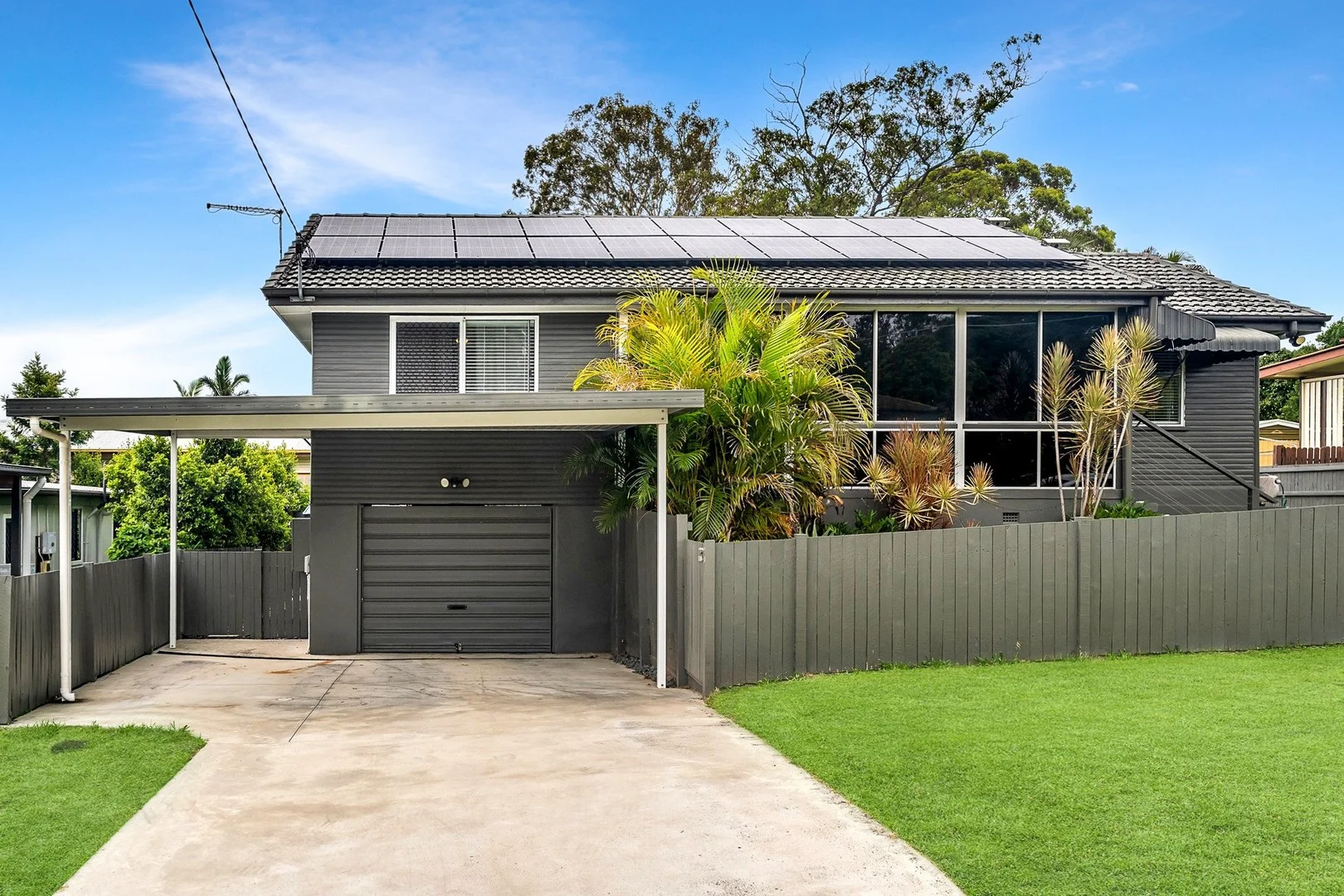 8 Hayes Street, Brassall QLD 4305