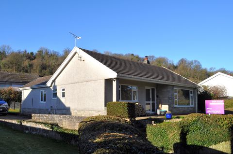 Sourire, Oxwich Village, Oxwich, Swansea SA3 1Ls
