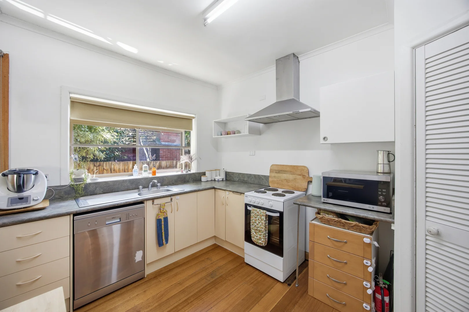 Additional image 2 of 15 Niel Street, Croydon VIC 3136