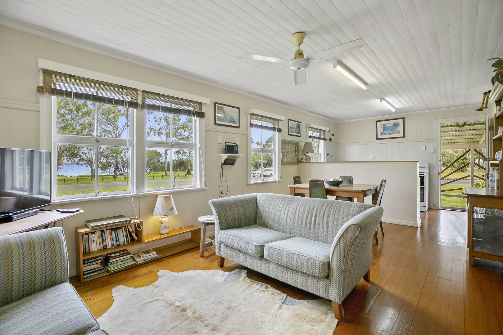 Additional image 2 of 64 Esplanade, Tin Can Bay QLD 4580