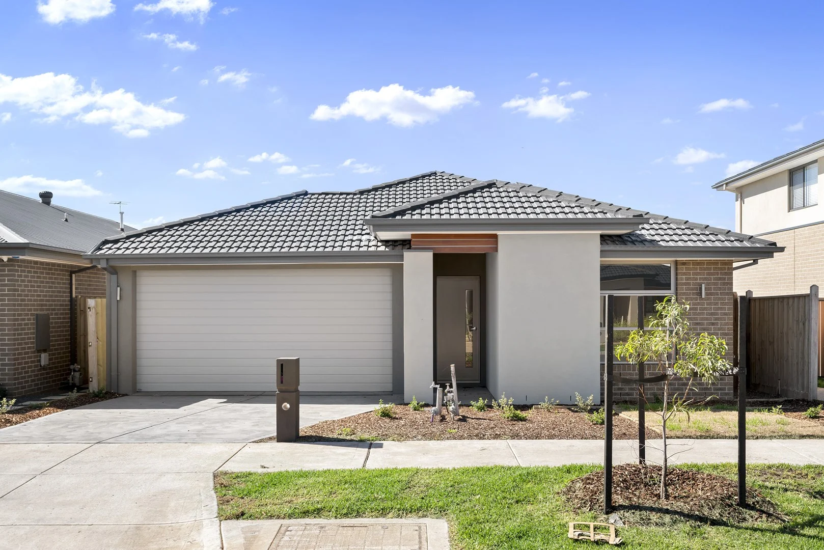 18 Locust Road, Aintree VIC 3336