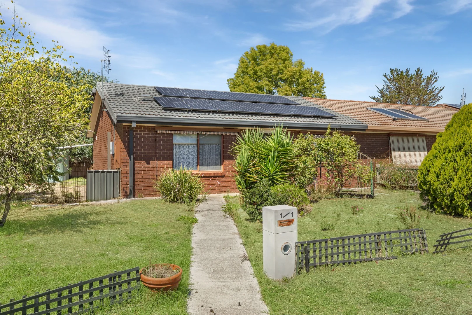 Unit 1/1 Pink Cliffs Road, Heathcote VIC 3523
