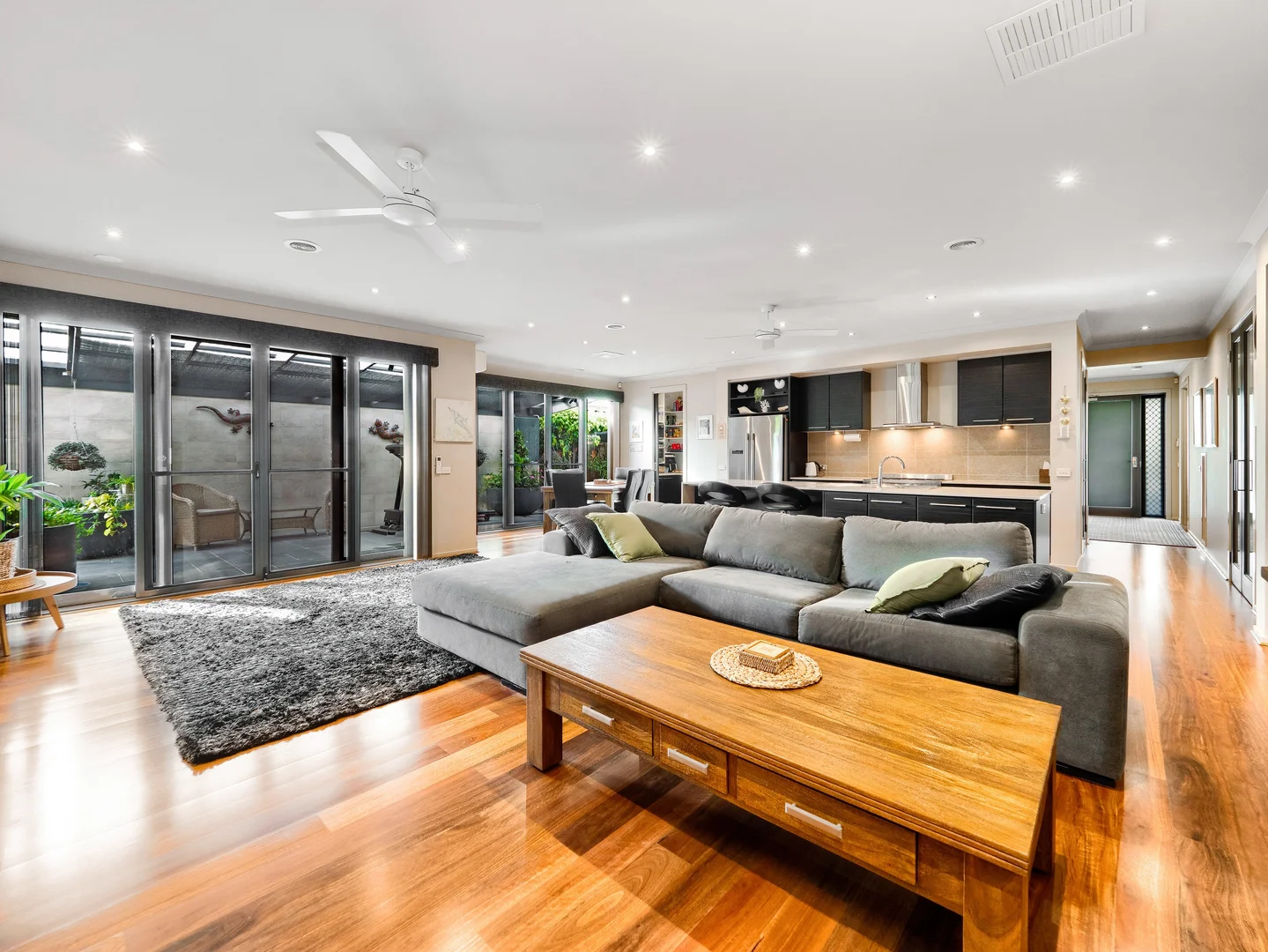 Additional image 9 of 4 Mountainview Boulevard, Cranbourne North VIC 3977