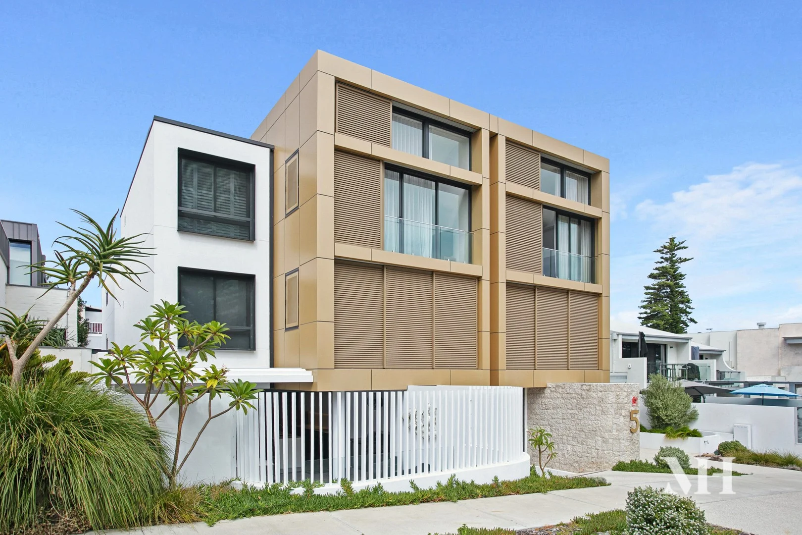 1/5 Warton Street, Cottesloe WA 6011