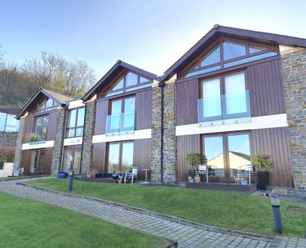 4 St Anne's Apartments, Western Lane, Mumbles, Swansea SA3 4Ew