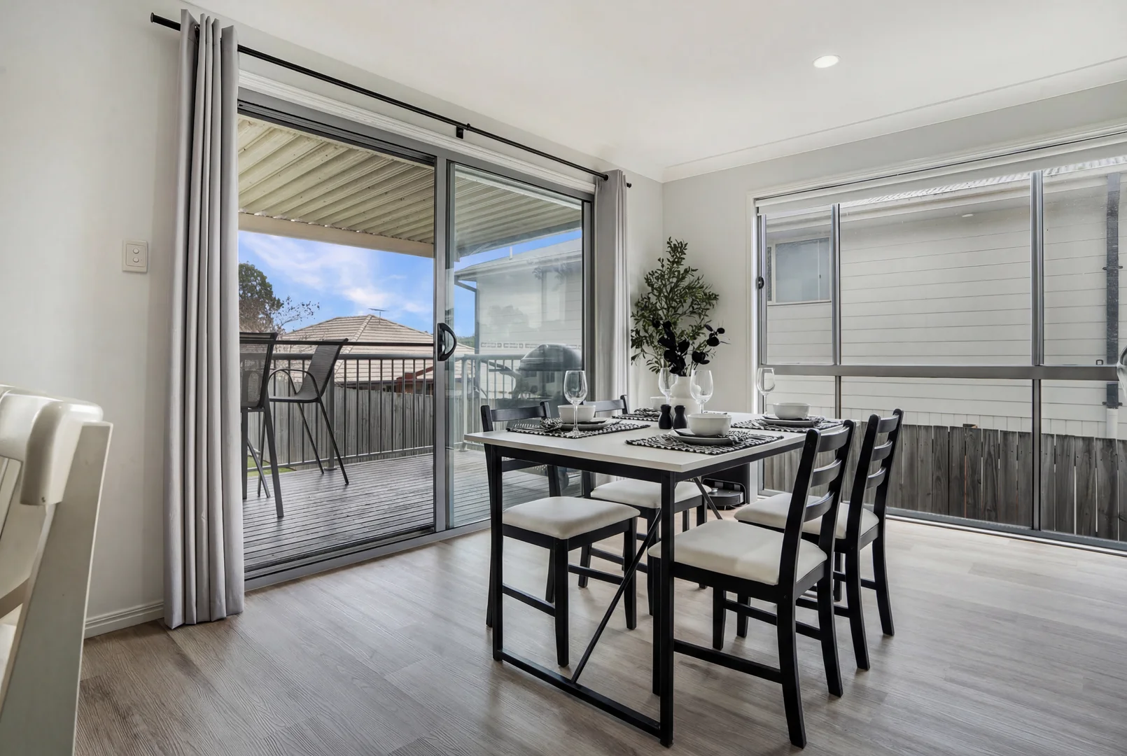 15 Stack Street, Collingwood Park QLD 4301 photo 4