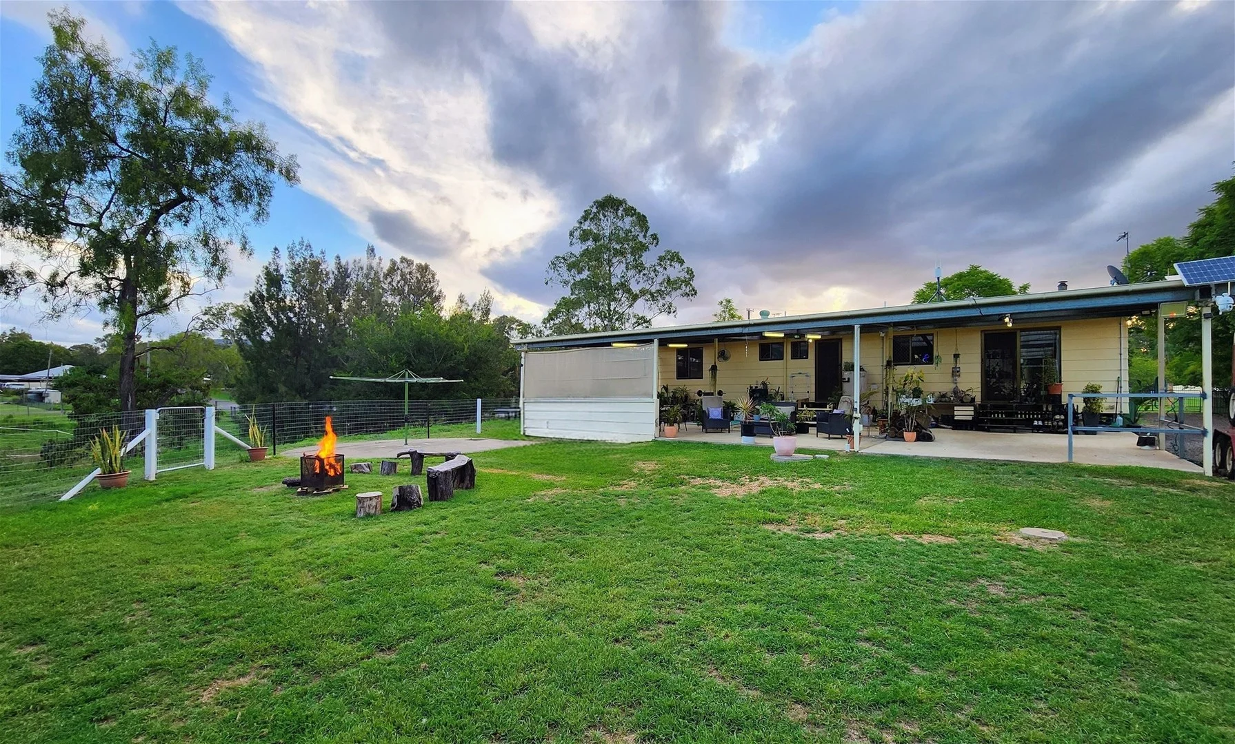 6 Parkridge Drive, Withcott QLD 4352