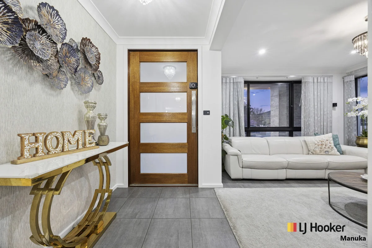 12 Bowler Place, Kambah ACT 2902 photo 4