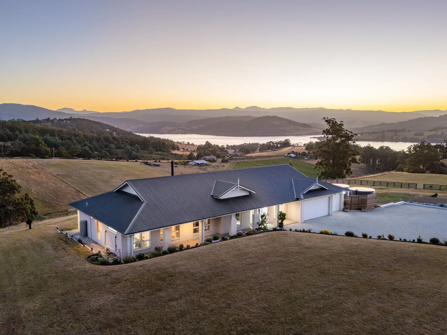 117 Oakfords Road, Lower Wattle Grove TAS 7109
