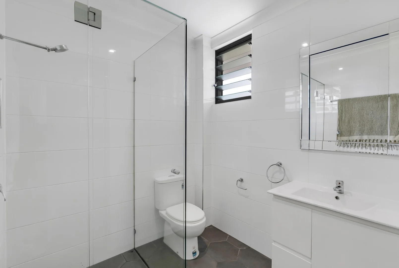 Additional image 19 of 5 Finch Street, Bayview Heights QLD 4868