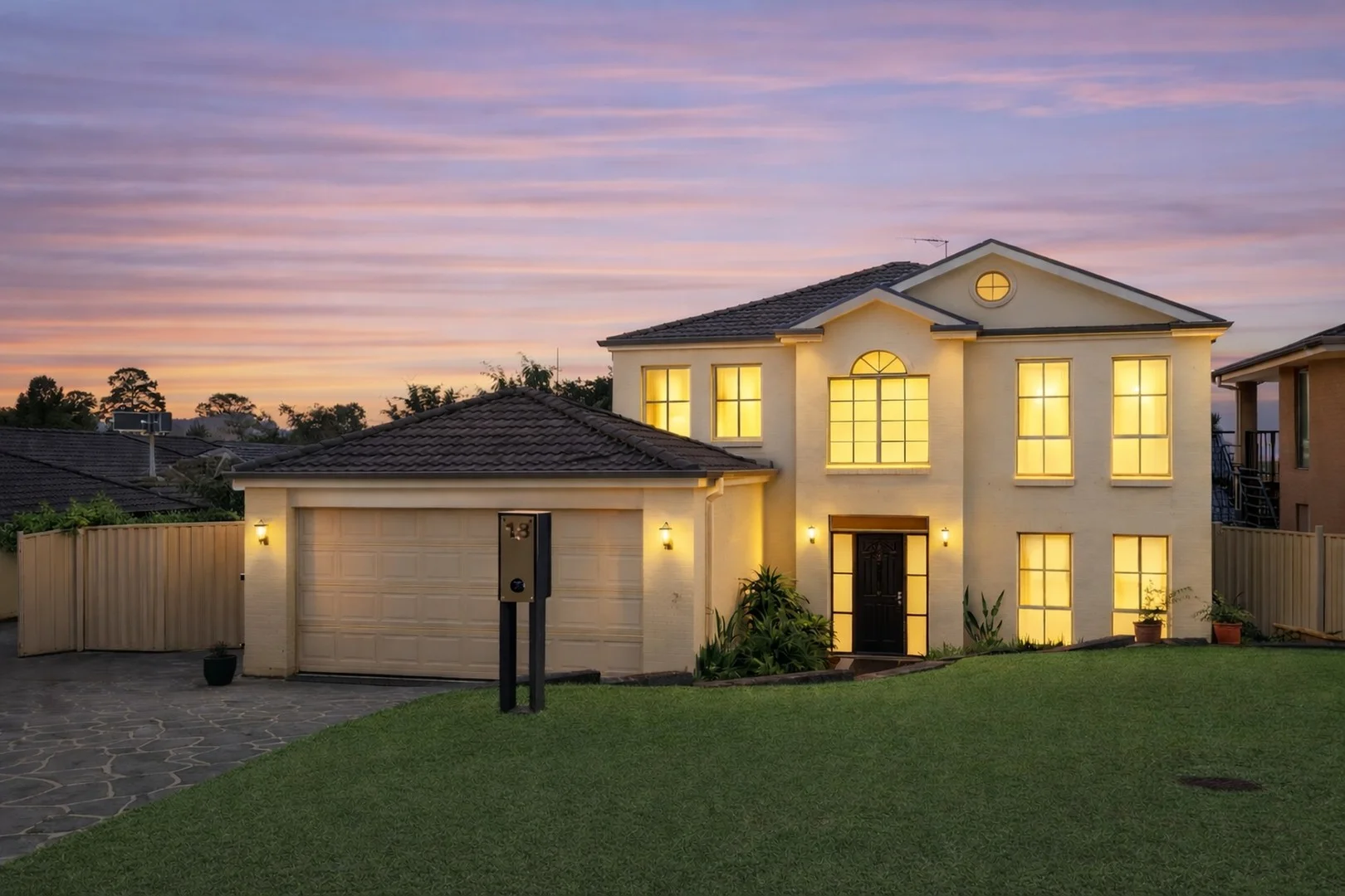 18 Helsal Circuit, Shell Cove NSW 2529