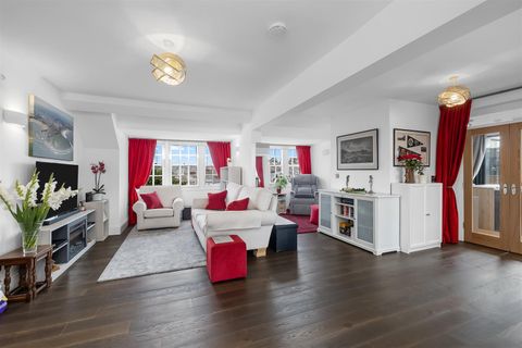 15 Apsley Road, Plymouth PL4