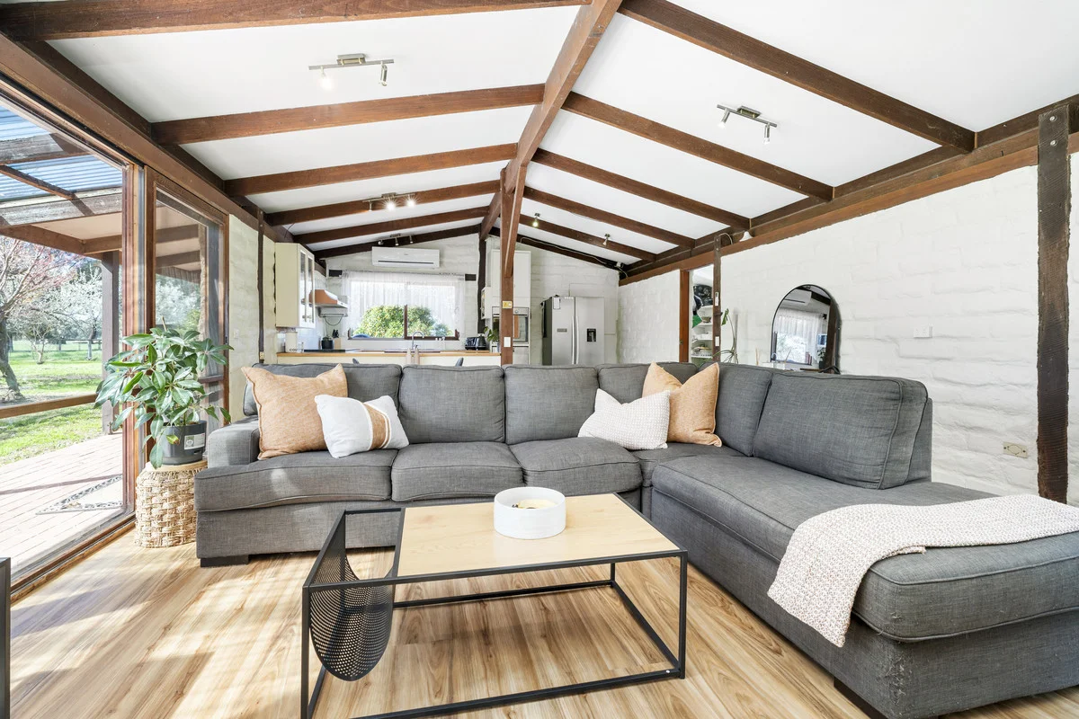 61 Forest Lane, Markwood VIC 3678 photo 3
