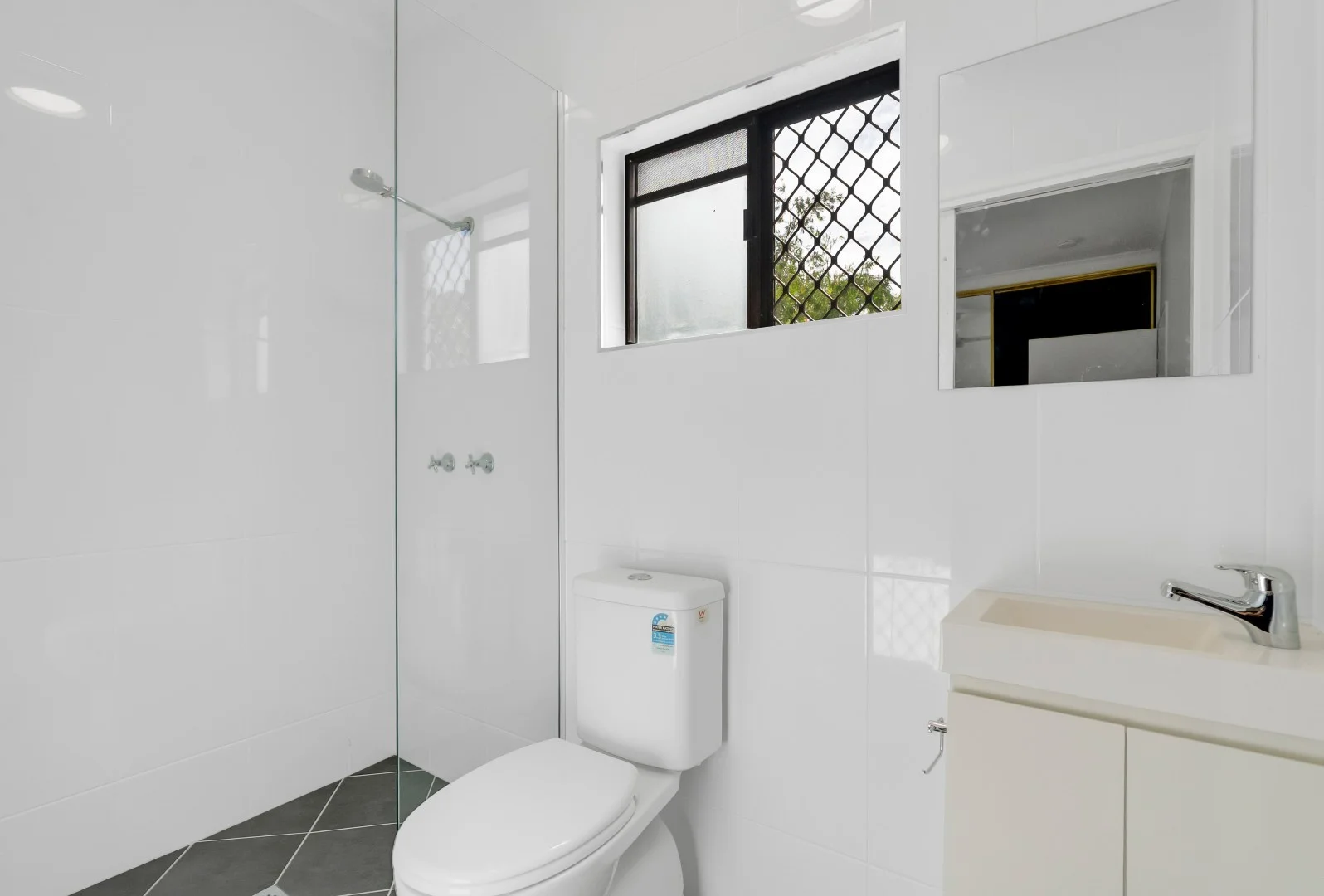 Additional image 22 of 5 Finch Street, Bayview Heights QLD 4868