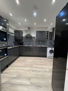 Brynmill Avenue, Brynmill, Swansea SA2