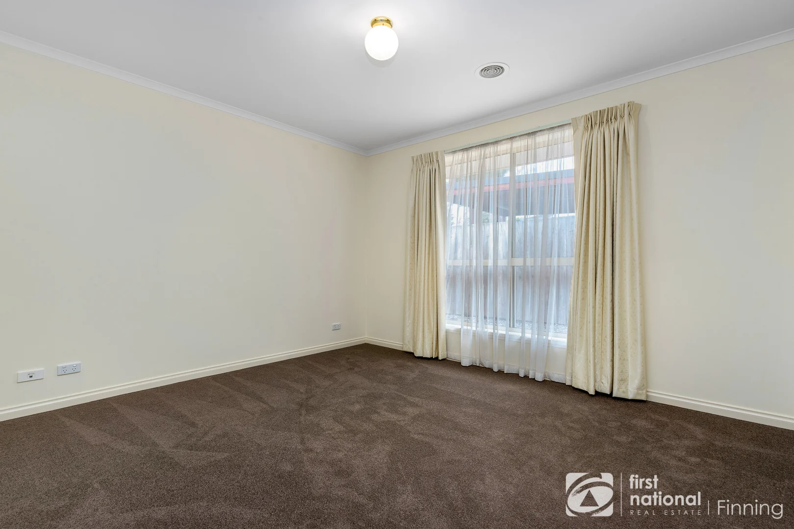 Additional image 4 of 2/6 Lawson Close, Cranbourne VIC 3977