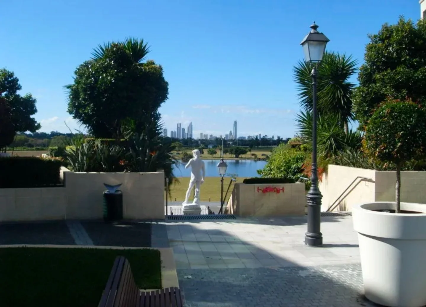 Additional image 2 of UNIT 4012/3027 The Boulevard, Carrara QLD 4211
