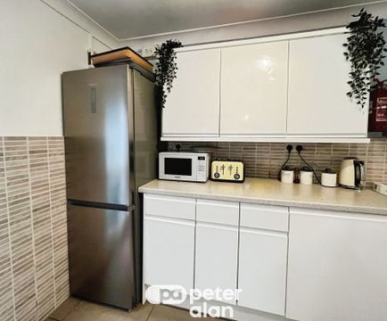 Watkin Street, Swansea SA1, Room to rent