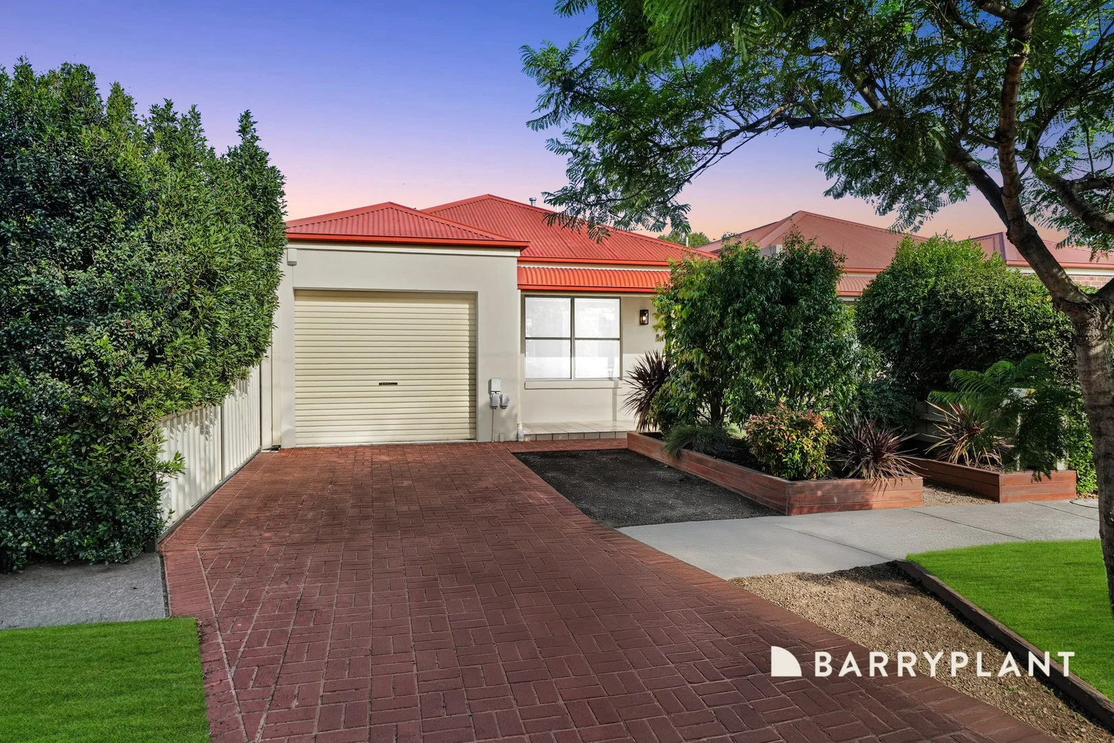 2/25 Collins Street, Werribee VIC 3030