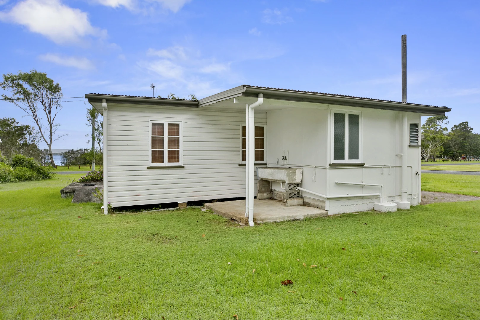 Additional image 13 of 64 Esplanade, Tin Can Bay QLD 4580