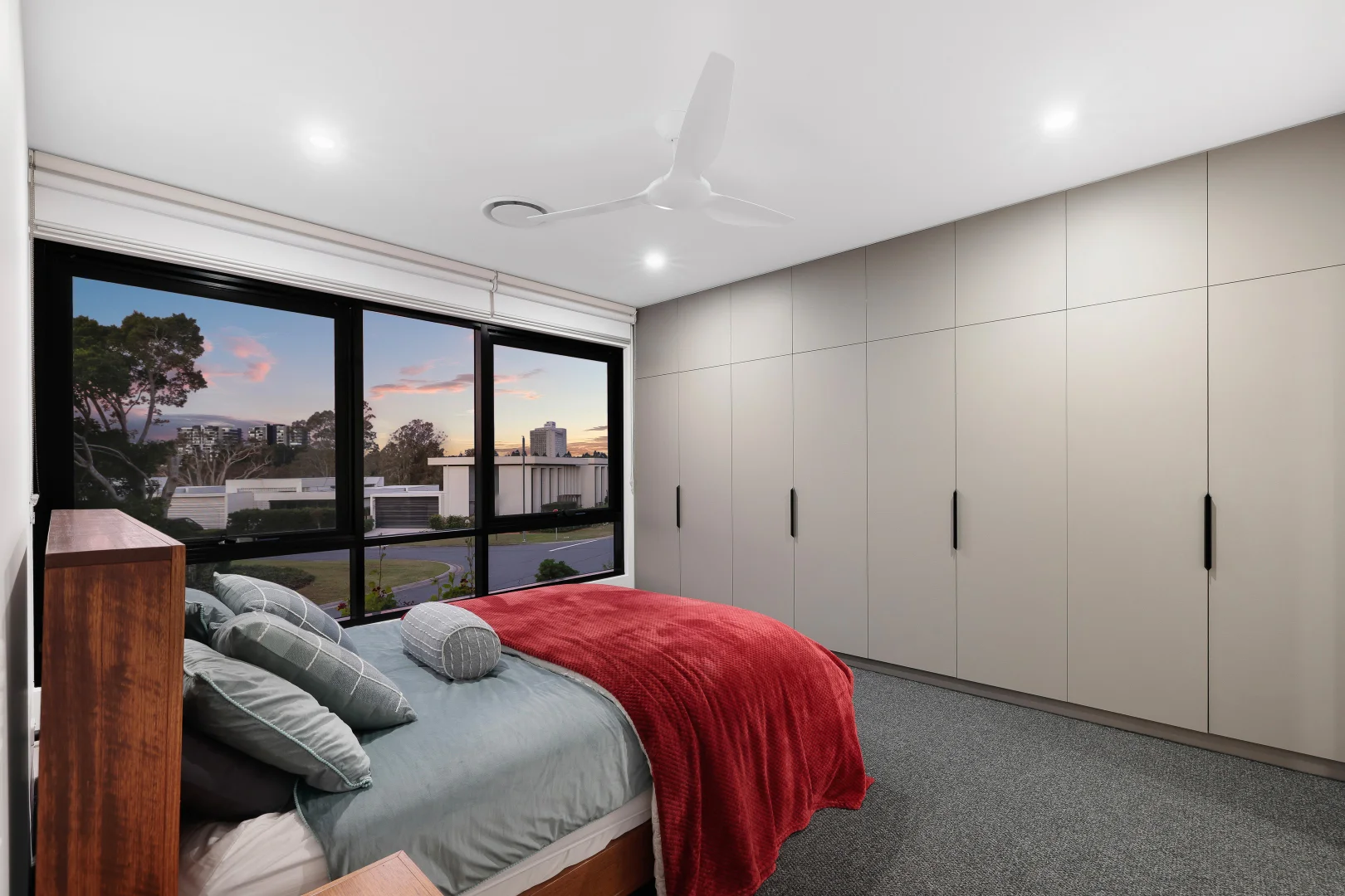 Additional image 30 of 25 The Boulevarde, Benowa QLD 4217