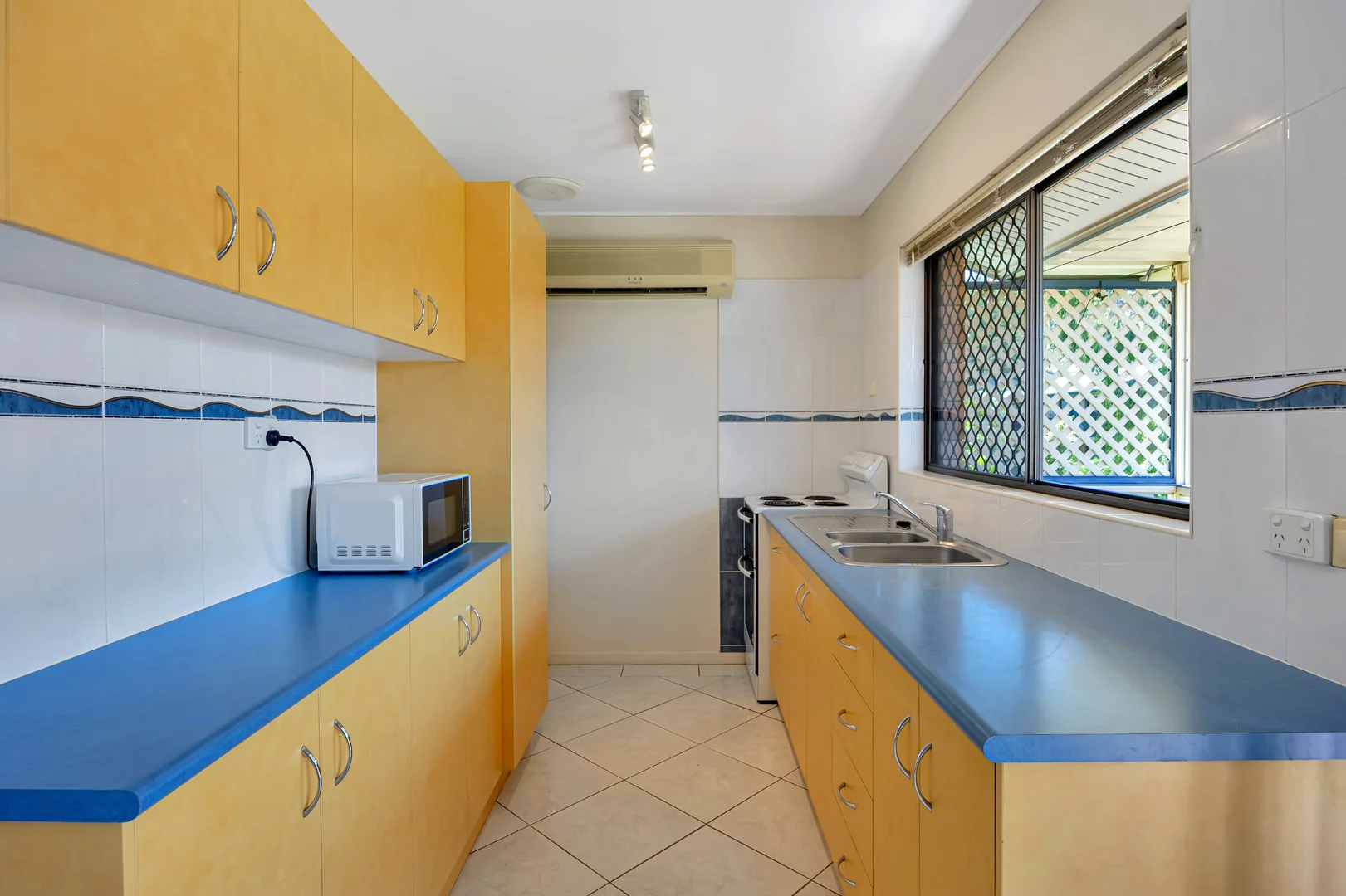Additional image 2 of 4/253 Auckland Street, Gladstone Central QLD 4680