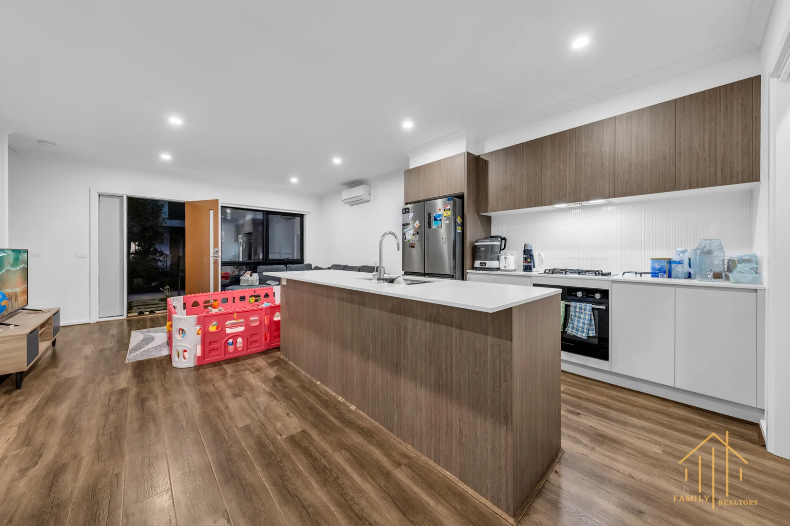 Additional image 4 of 46 Myrtle Walk, Cranbourne West VIC 3977