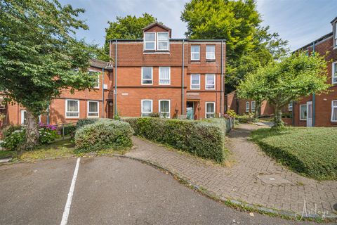 St. Nicholas's Court, Killay, Swansea SA2