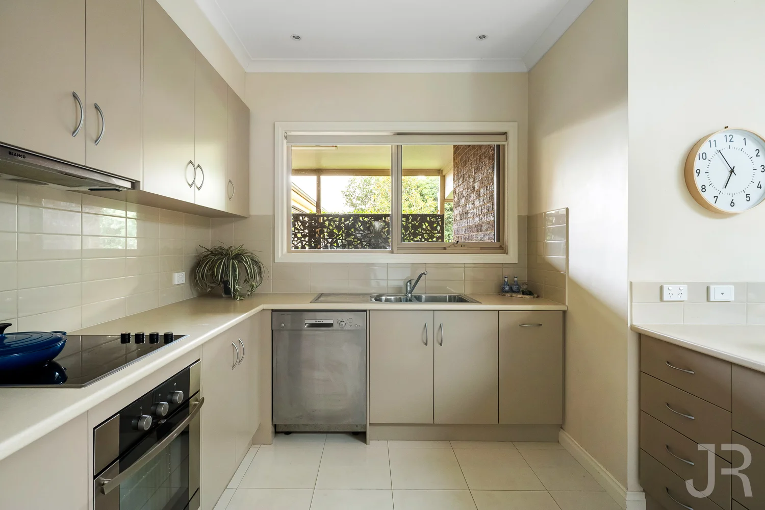 Additional image 24 of 6 Holm Park Road, Beaconsfield VIC 3807