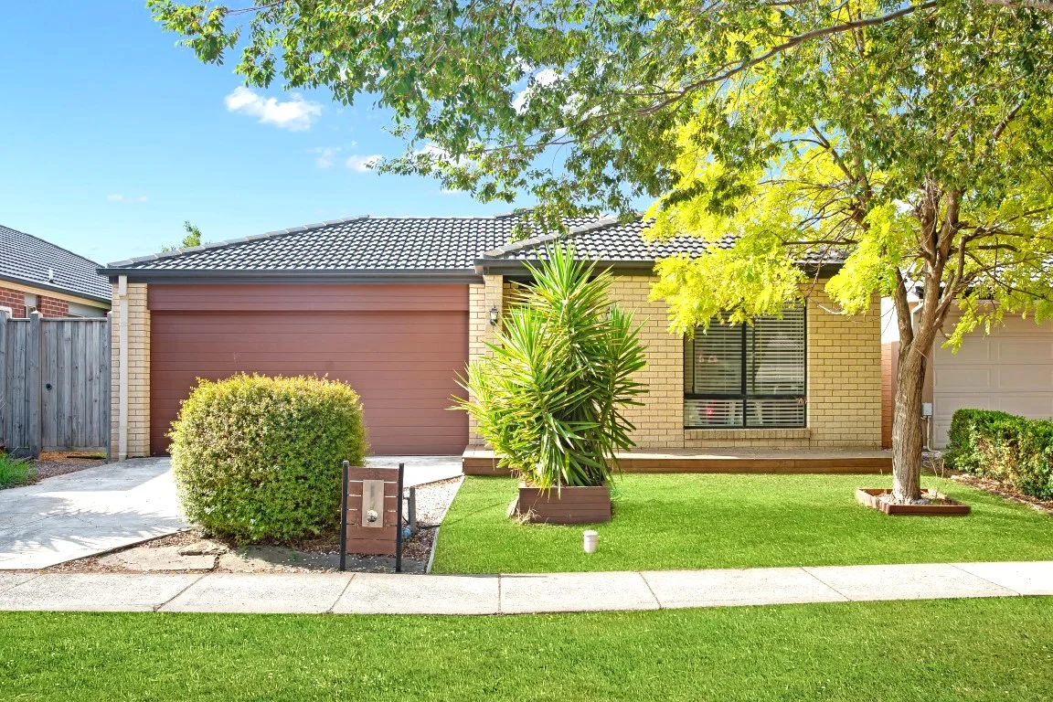 52 Fongeo Drive, Point Cook VIC 3030