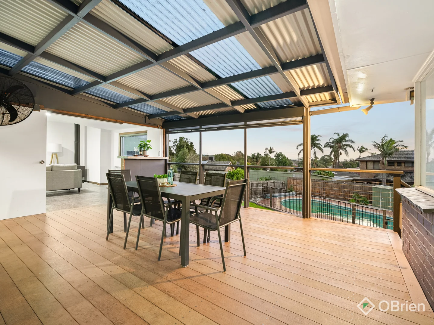 5 Irvine Crescent, Frankston VIC 3199 photo 3