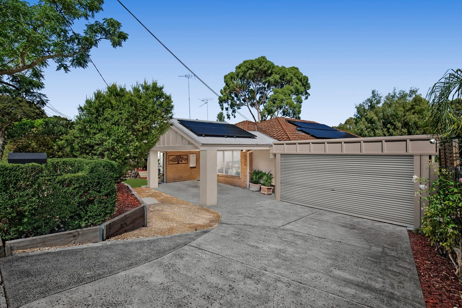70 Oakpark Drive, Chadstone VIC 3148