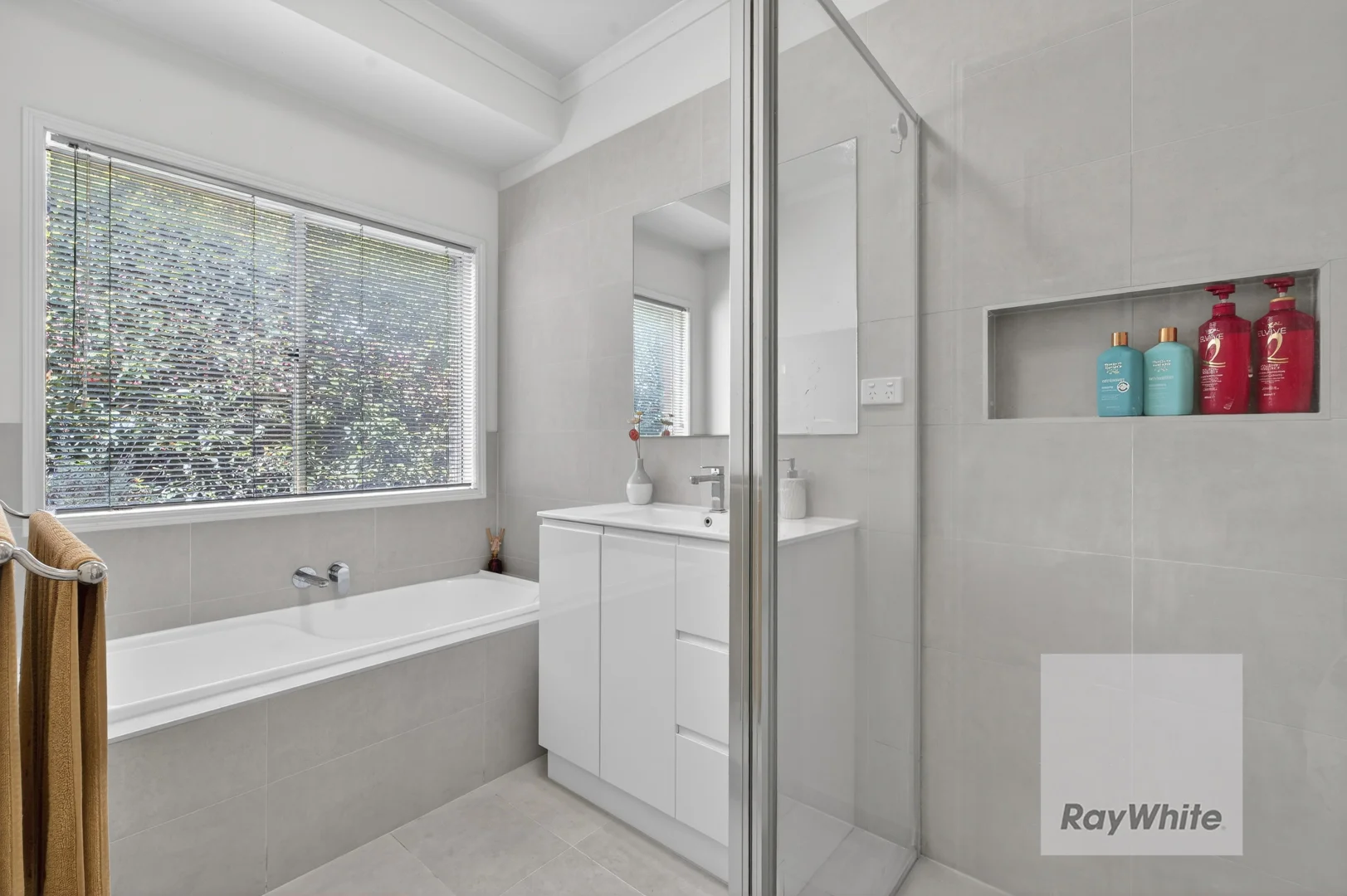 Additional image 11 of 100 Bramble Crescent, Bundoora VIC 3083