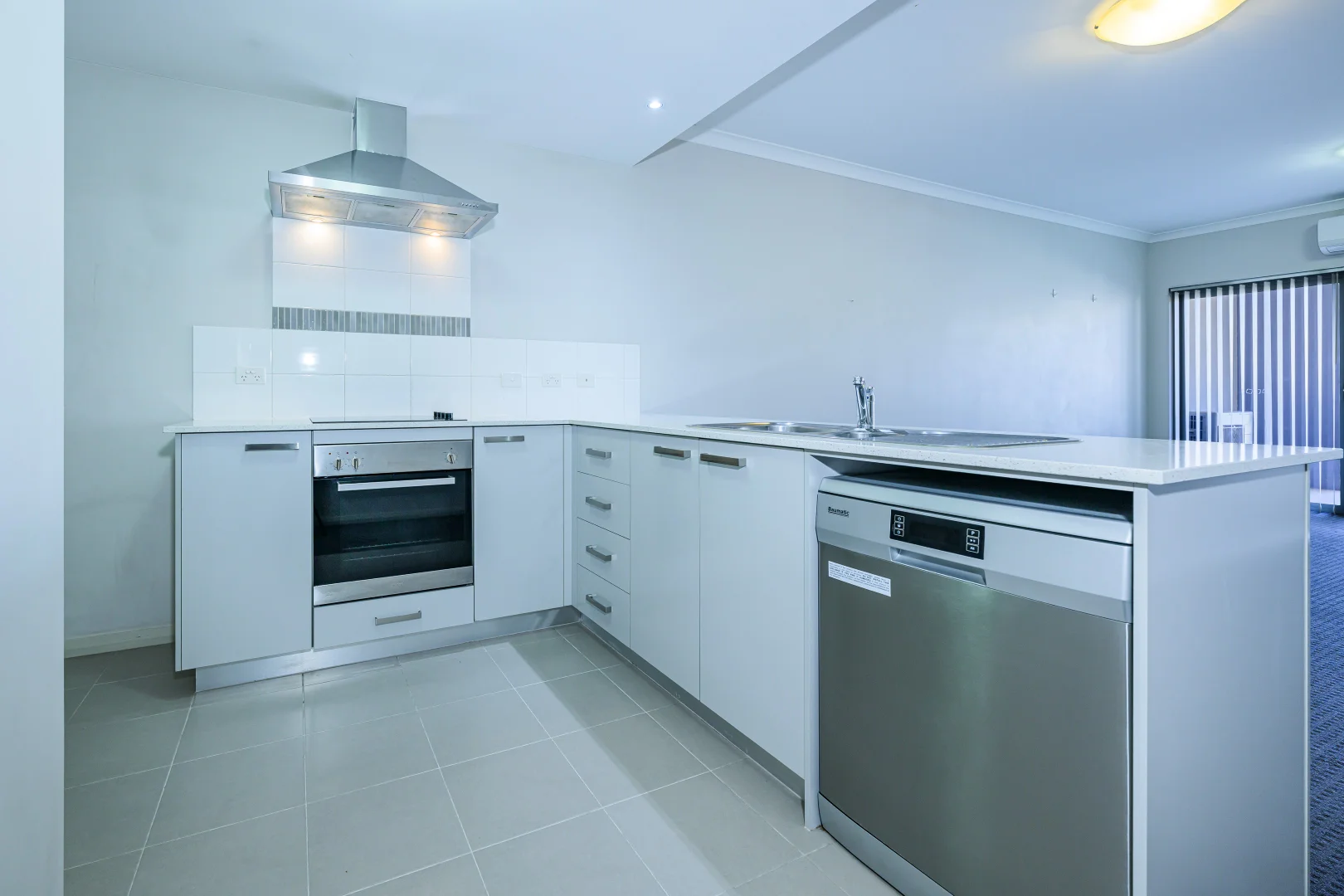 Additional image 2 of 2/20 The Crescent, Midland WA 6056