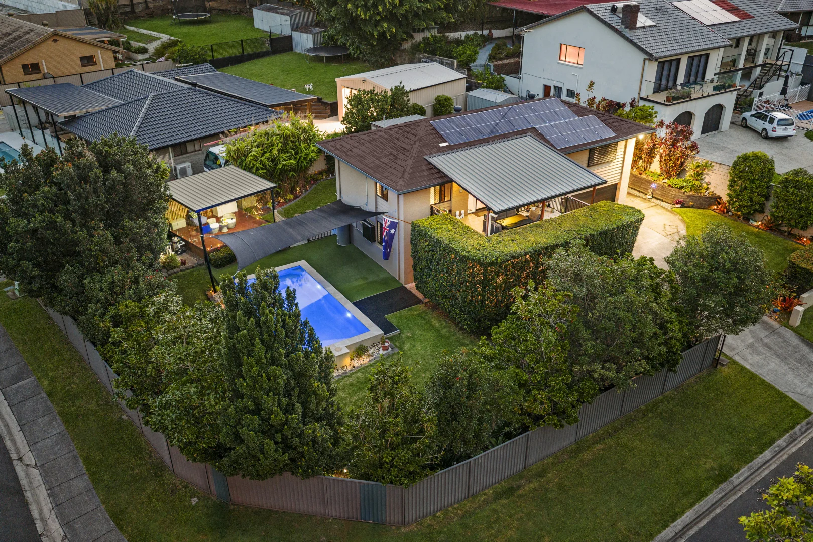 1 Marble Drive, Carrara QLD 4211