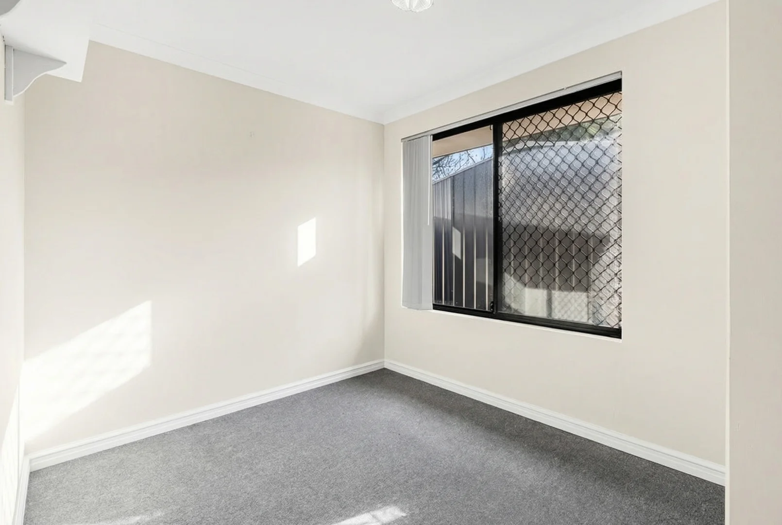 Additional image 20 of 127 Coolamon Boulevard, Ellenbrook WA 6069