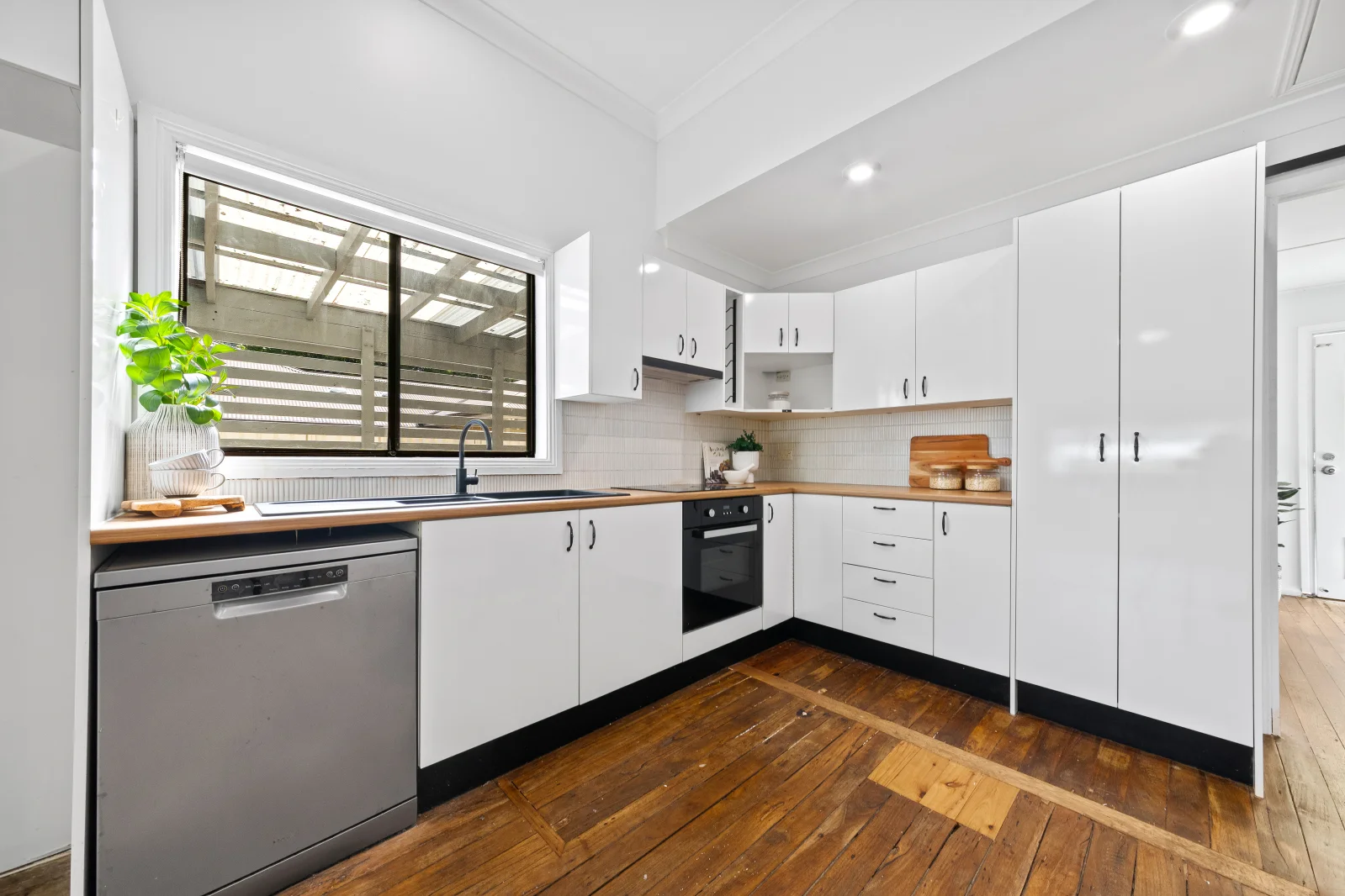 Additional image 3 of 31 Maitland Road, Springfield NSW 2250