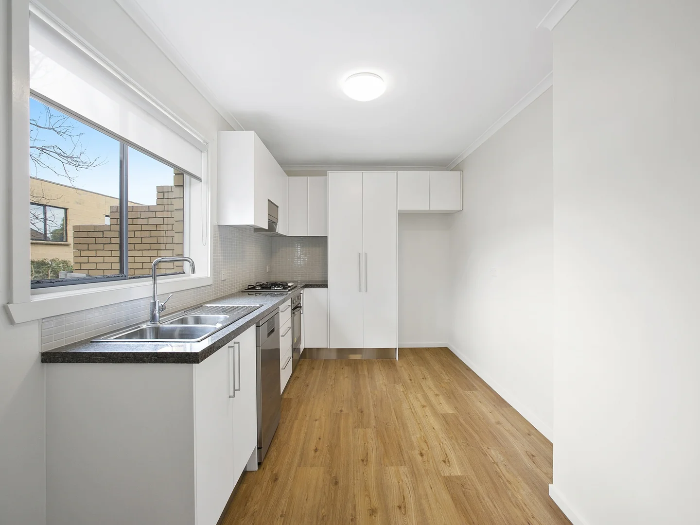 Additional image 4 of 7/28 Lucerne Avenue, Mornington VIC 3931