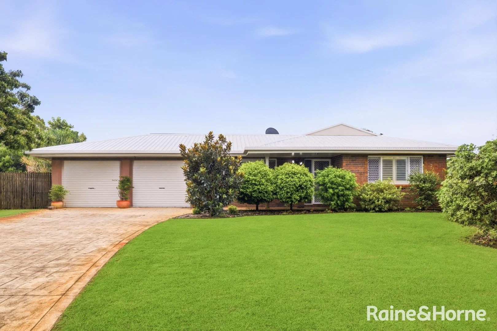 11 Leister Court, Bucasia QLD 4750