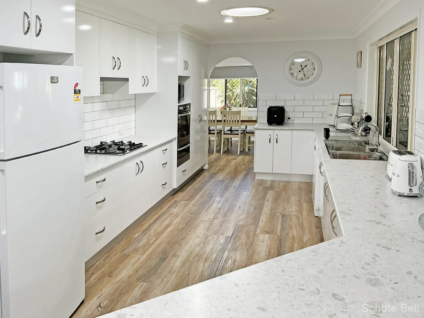 21 Sunbird St, Longreach QLD 4730 photo 2