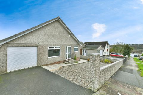 Langmead Road, Plymouth PL6