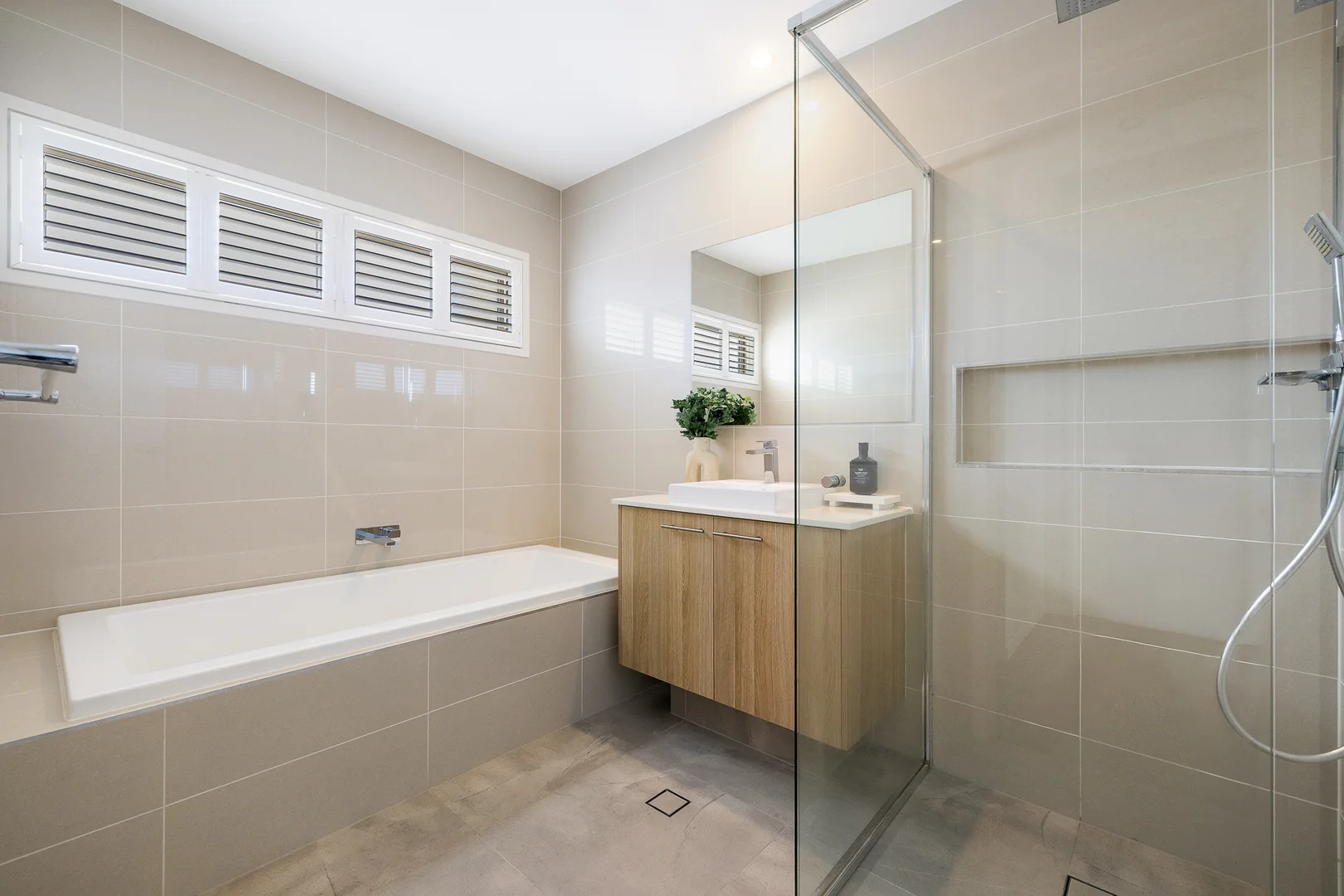 Additional image 22 of 86 Rio Vista Boulevard, Broadbeach Waters QLD 4218