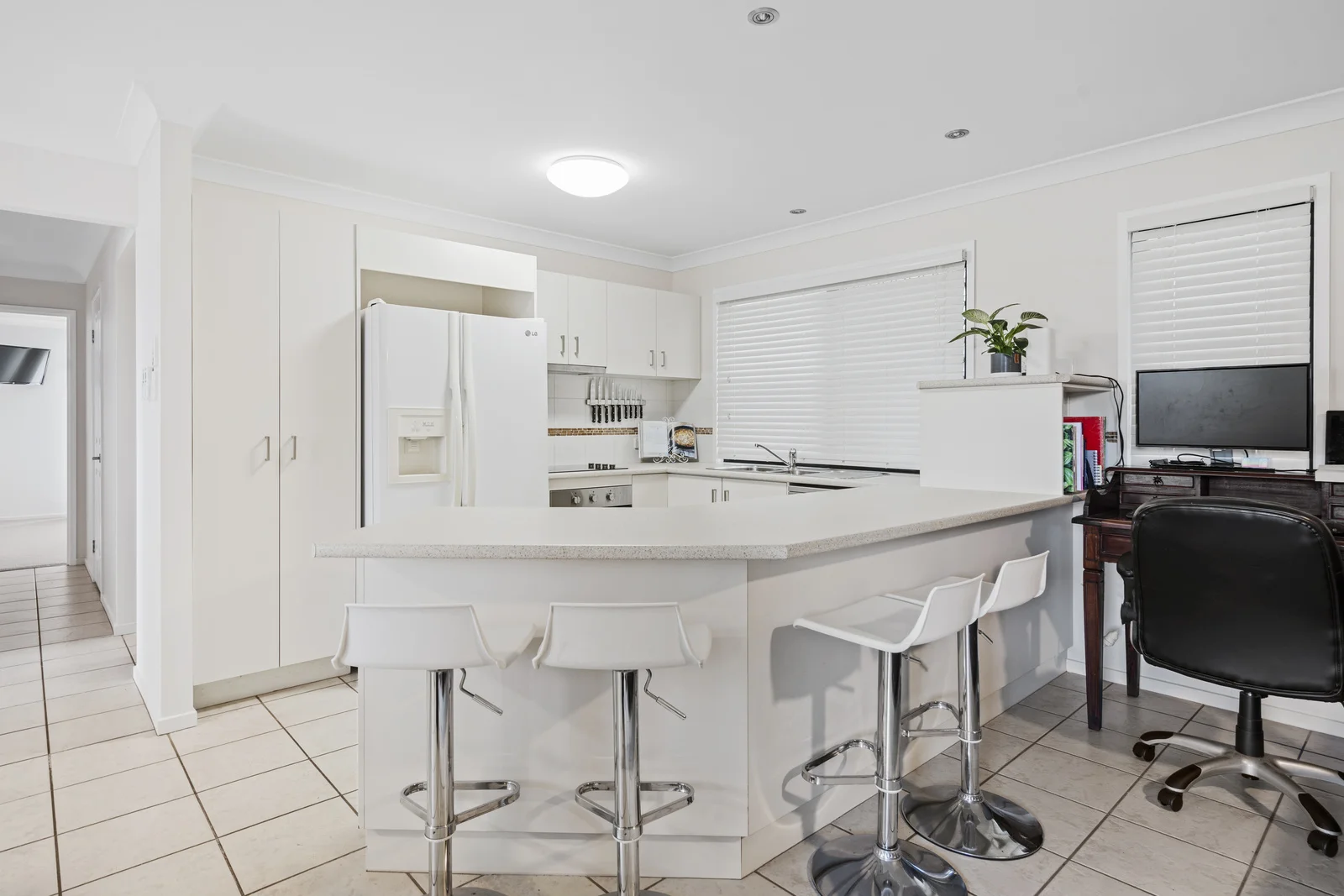 177 Birkdale Road, Birkdale QLD 4159 photo 2