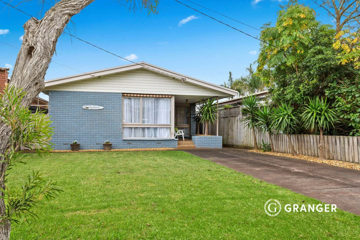 160 Eighth Avenue, Rosebud VIC 3939