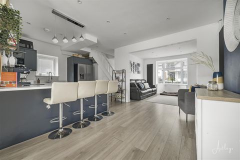 Summerland Lane, Newton, Swansea SA3