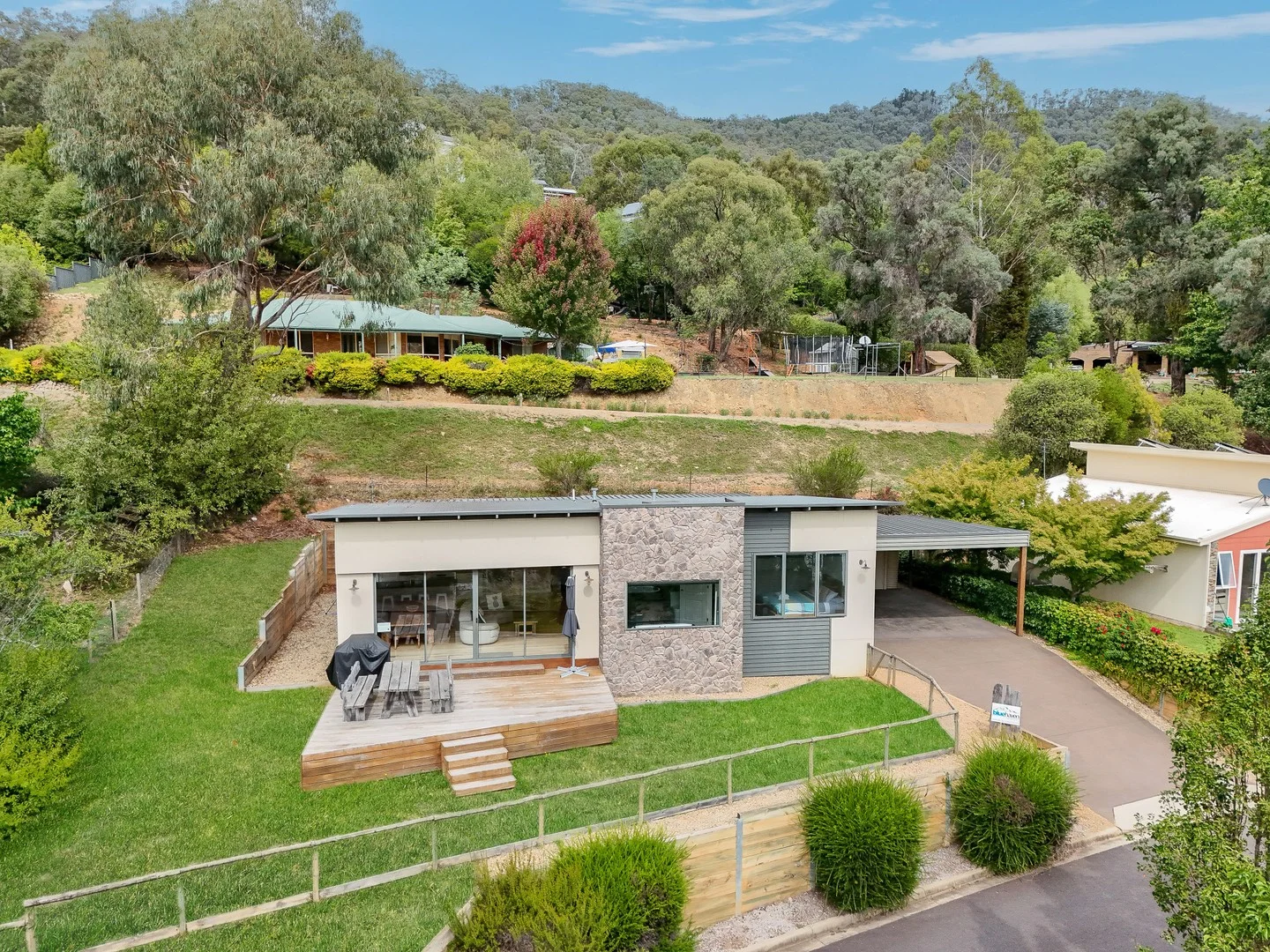 3 Blue Wren Close, Bright VIC 3741