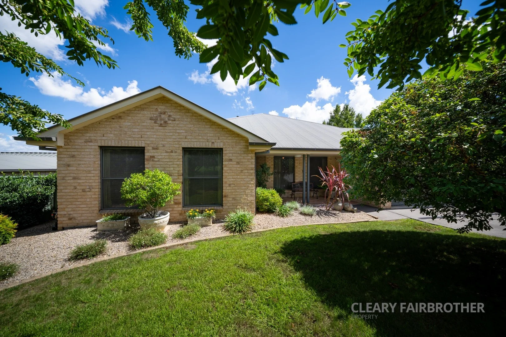 24 James Barnet Drive, Kelso NSW 2795