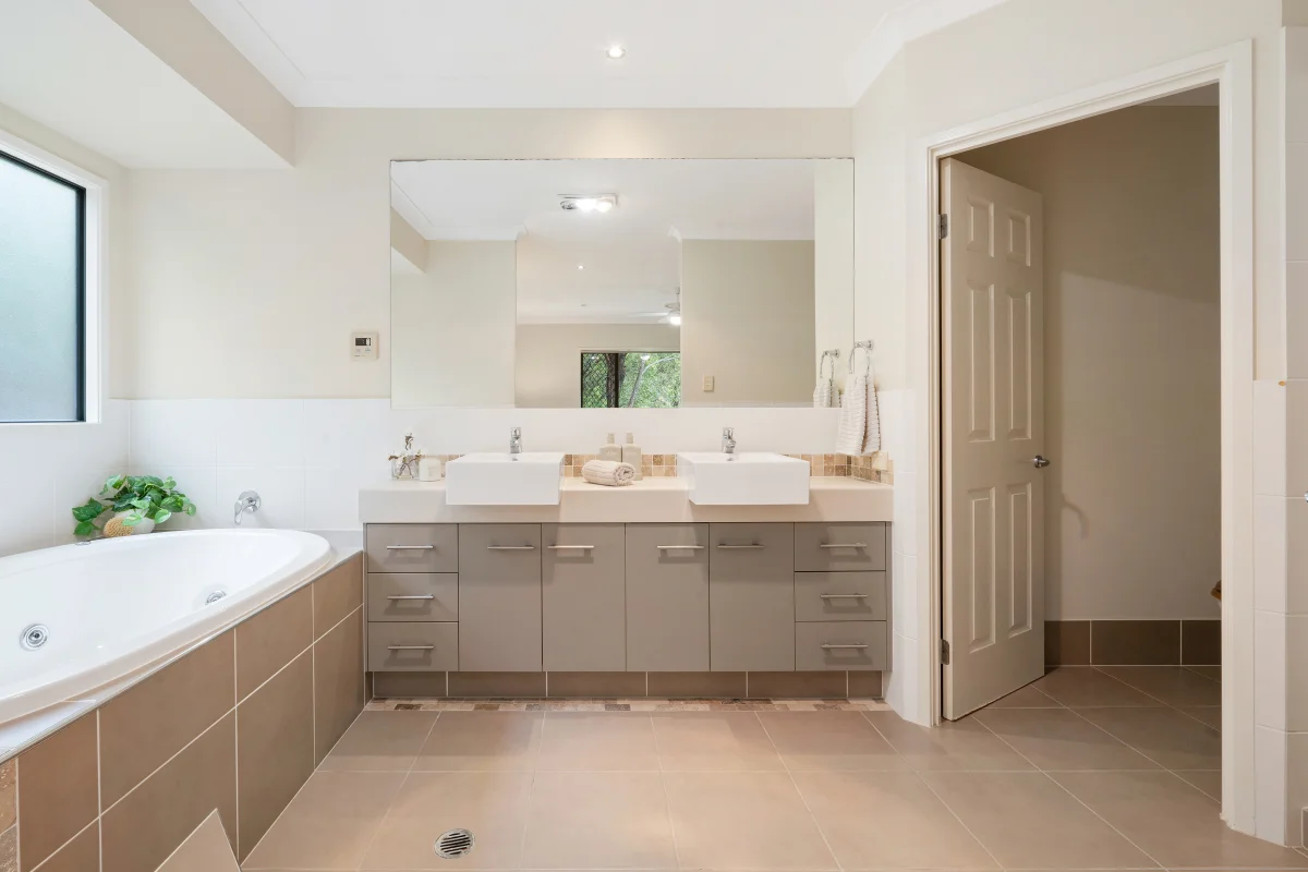 Additional image 10 of 19 Laceflower Court, Reedy Creek QLD 4227