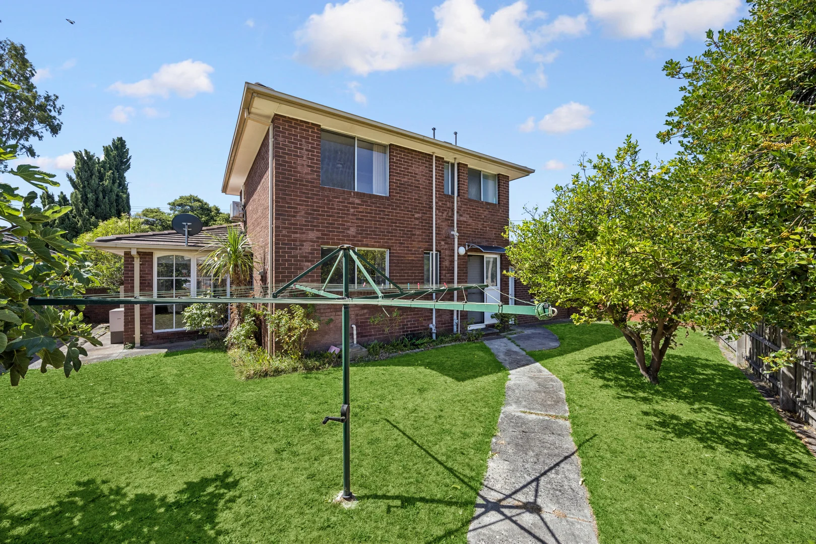Additional image 5 of 35 Pasadena Crescent, Bentleigh East VIC 3165