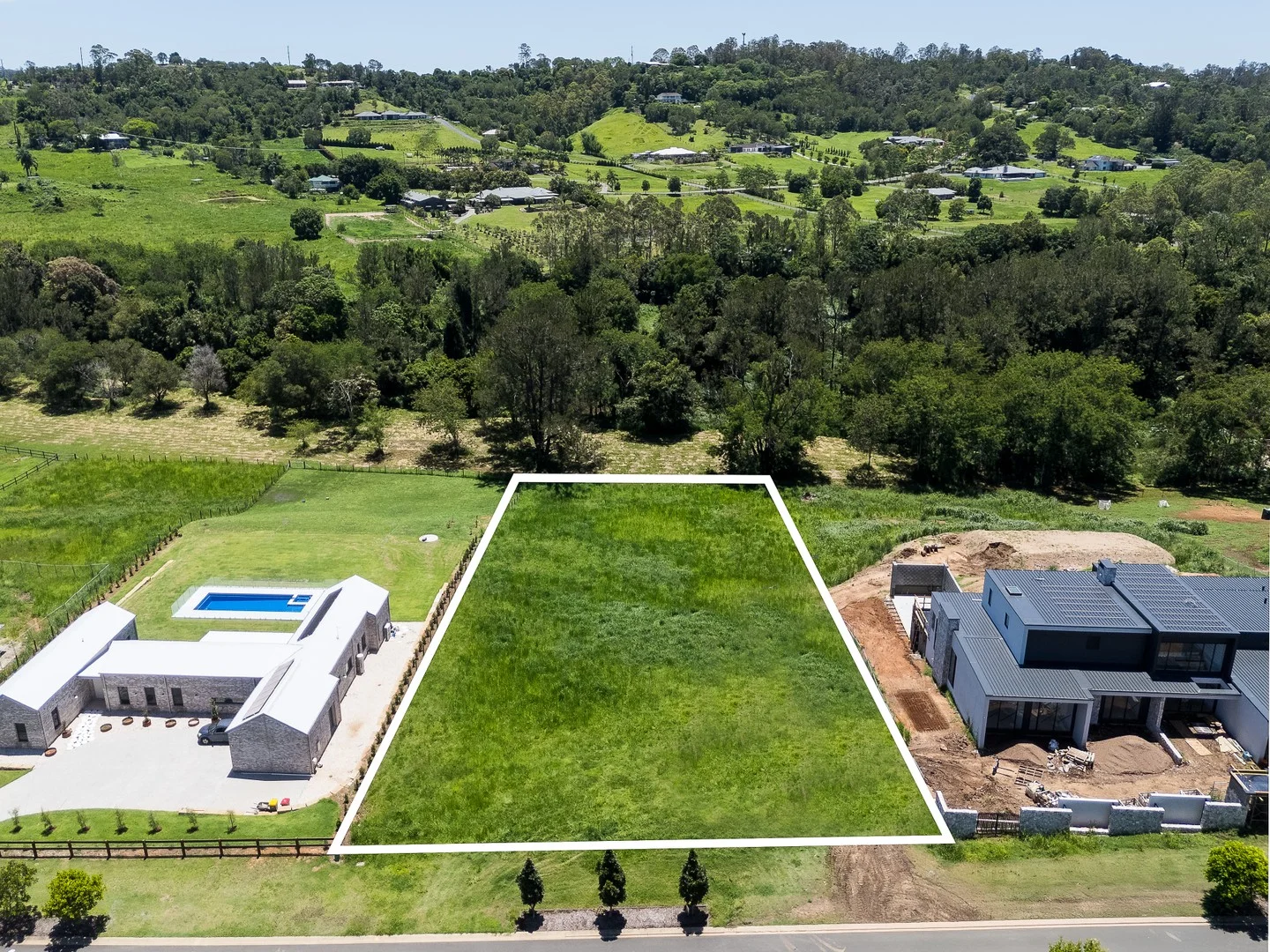 8 Campbell Court, Samford Valley QLD 4520